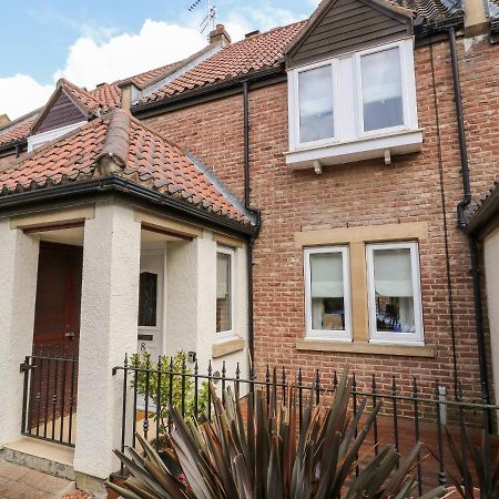 Villa 8 Williamson Drive Ripon Exterior foto